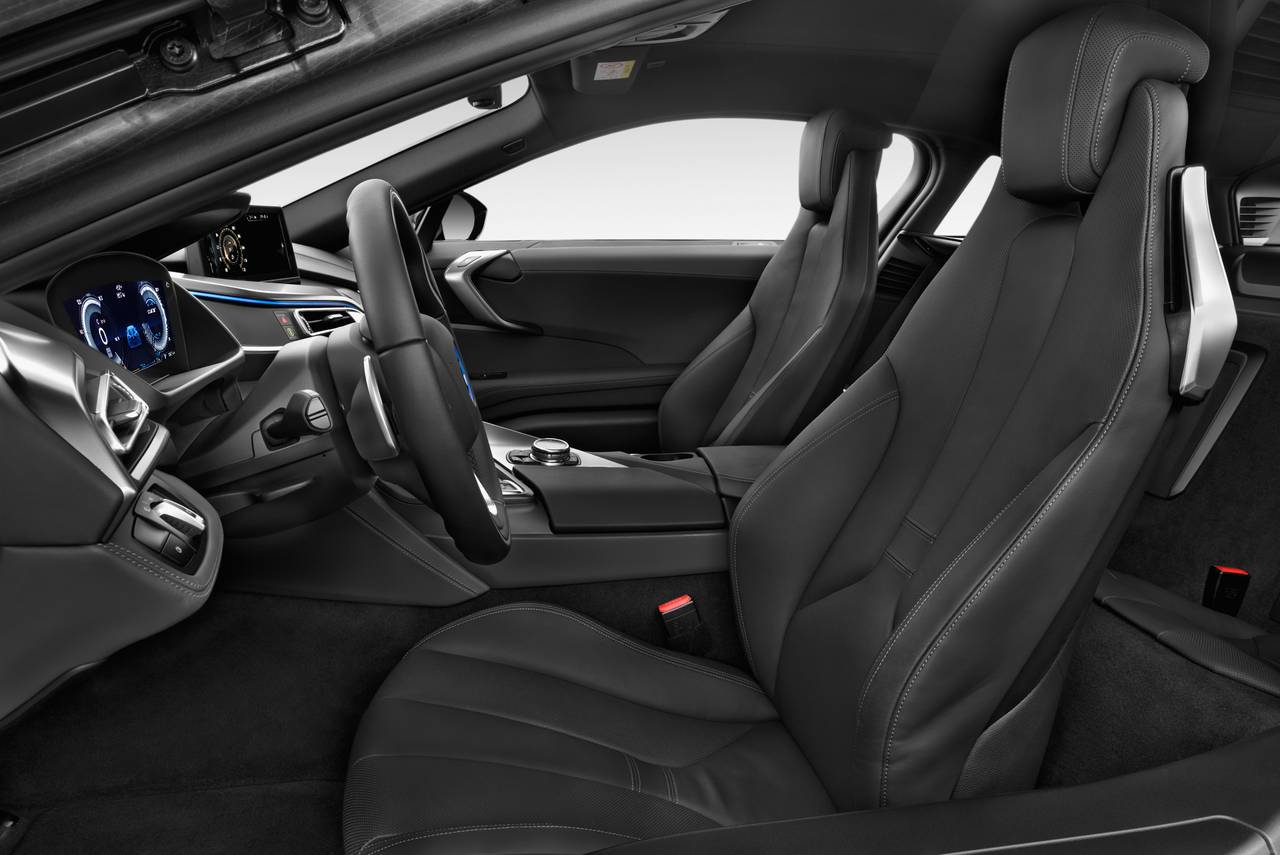 BMW i8 - Image 14