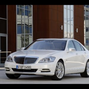 Mercedes-Benz S-Class S400