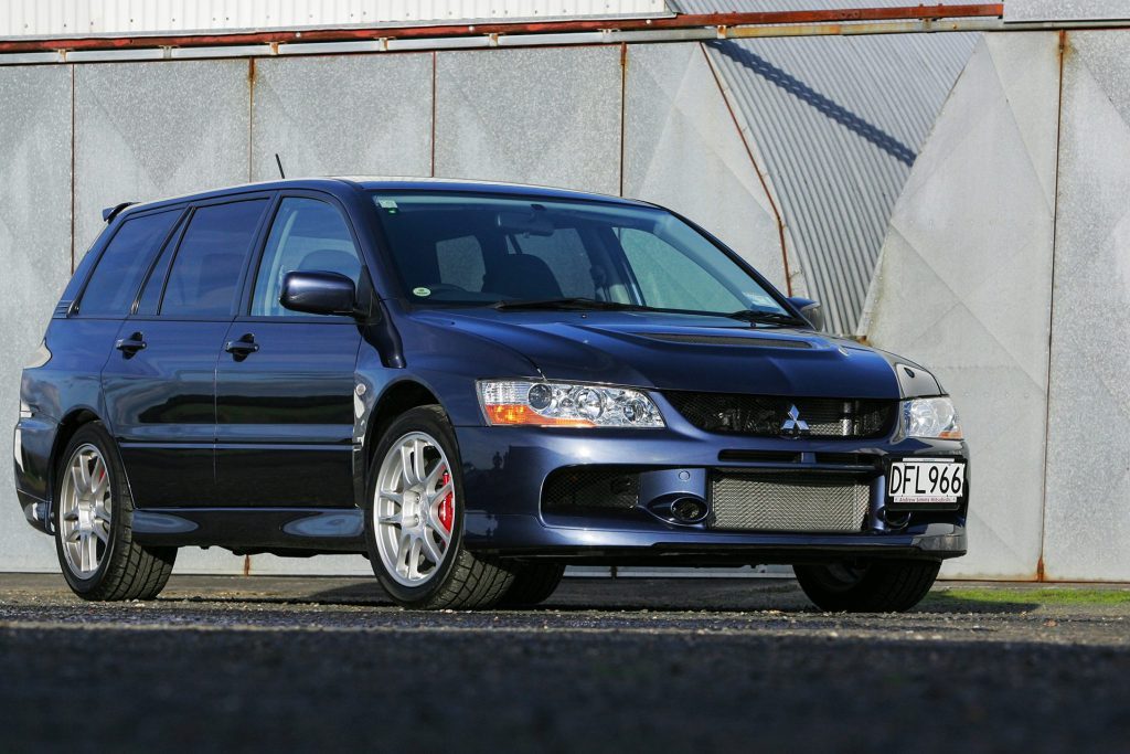 Mitsubishi Lancer Evolution IX Wagon CT9W