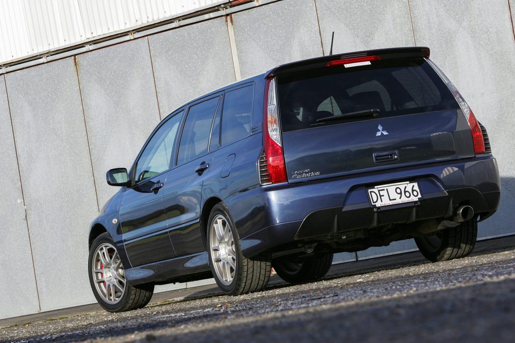 Mitsubishi Lancer Evolution IX Wagon CT9W - Image 4